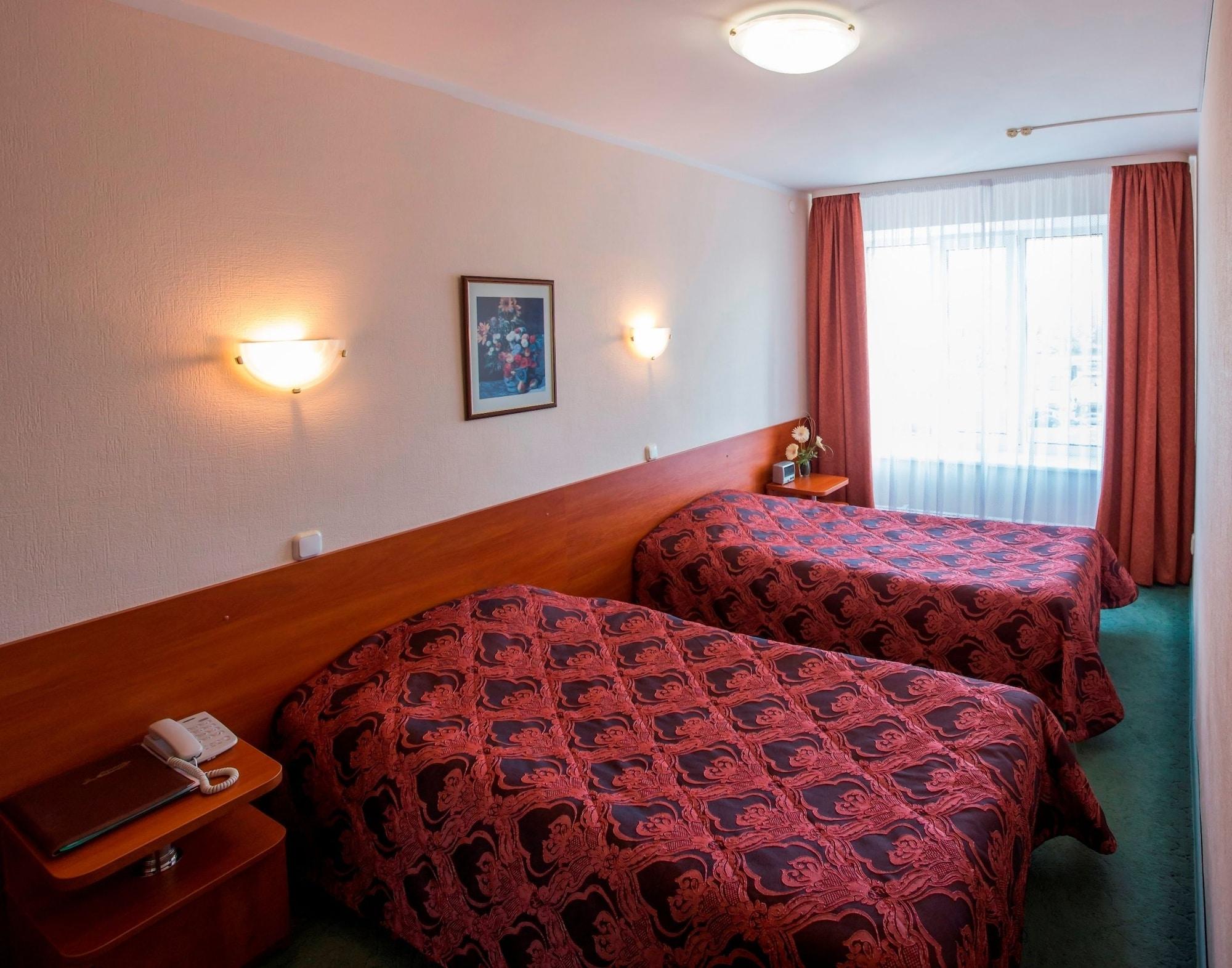 Sputnik Hotel Minsk Extérieur photo