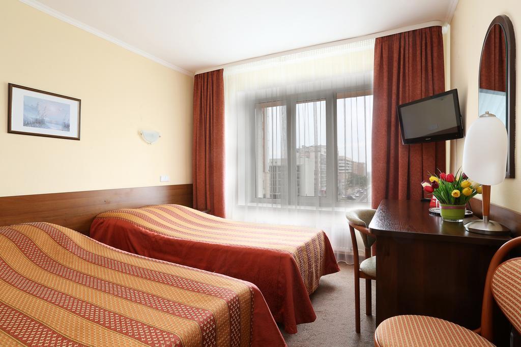 Sputnik Hotel Minsk Extérieur photo